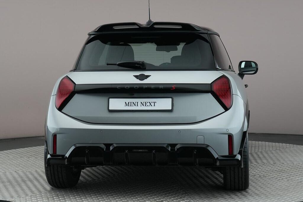 MINI 3-Deurs 4