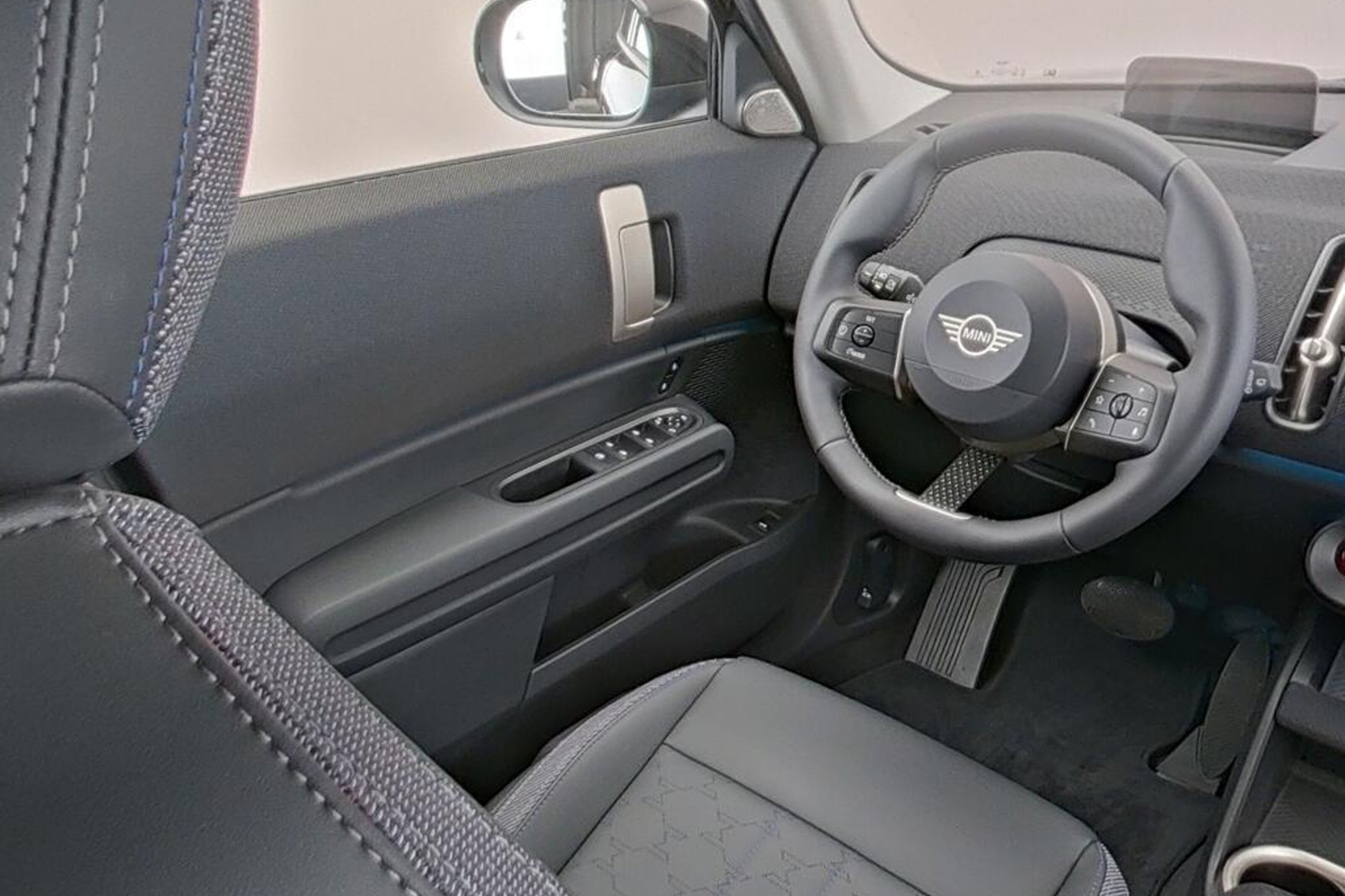 MINI Countryman C Automaat / Classic / Pakket M