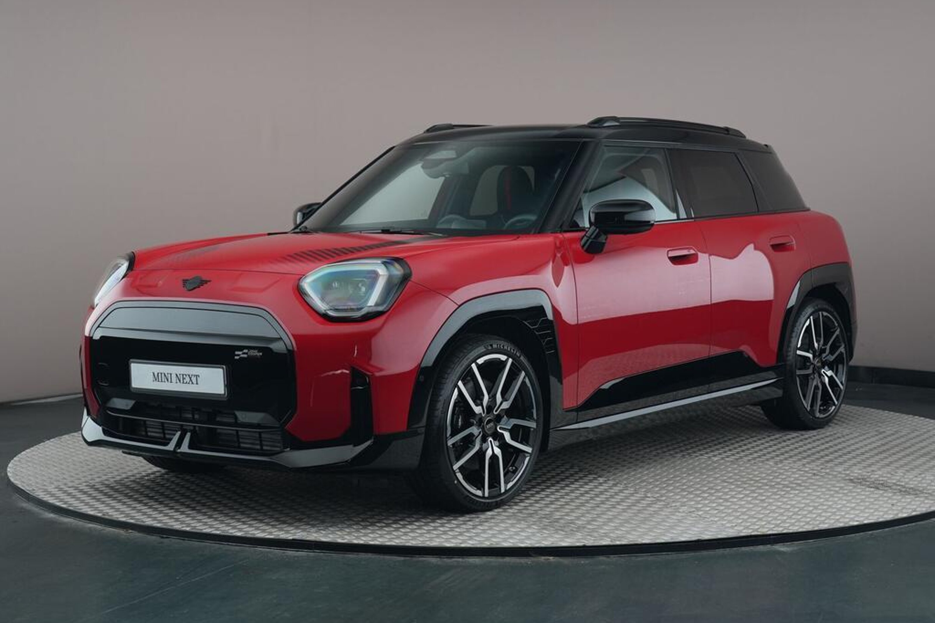 MINI Aceman E / John Cooper Works / Pakket M