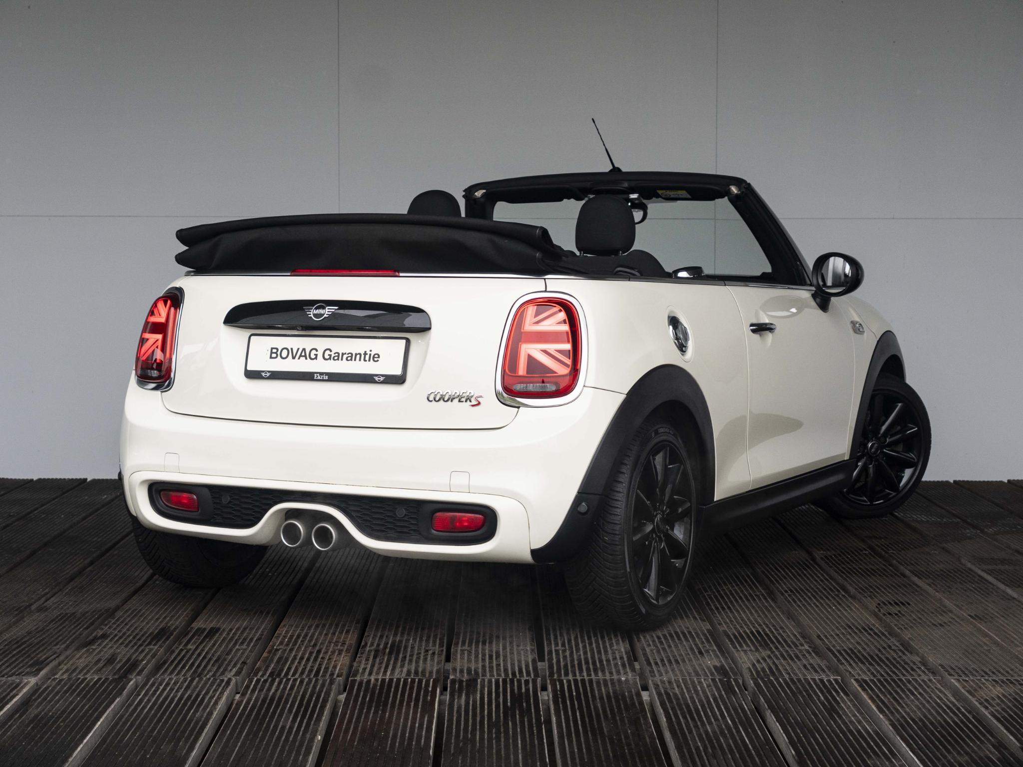 MINI Cabrio Cooper S - Afbeelding 2