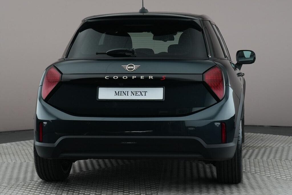 MINI 5-Deurs 4