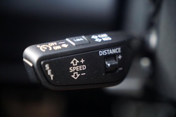 cruise control adaptief met Stop&Go en stuurhulp cruise control adaptief met Stop&Go en stuurhulp