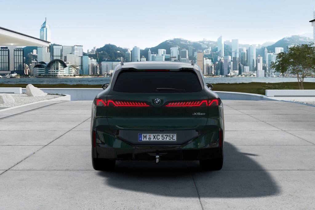 BMW iX5 4