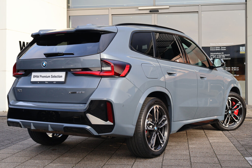 BMW X1 11