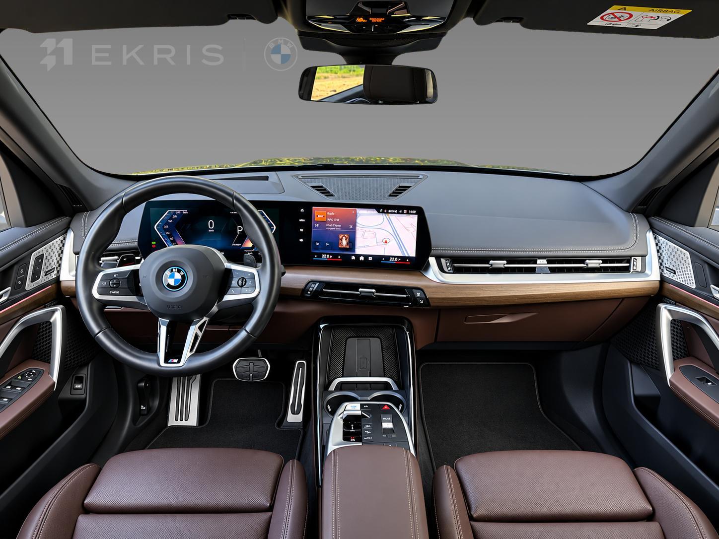 BMW iX1