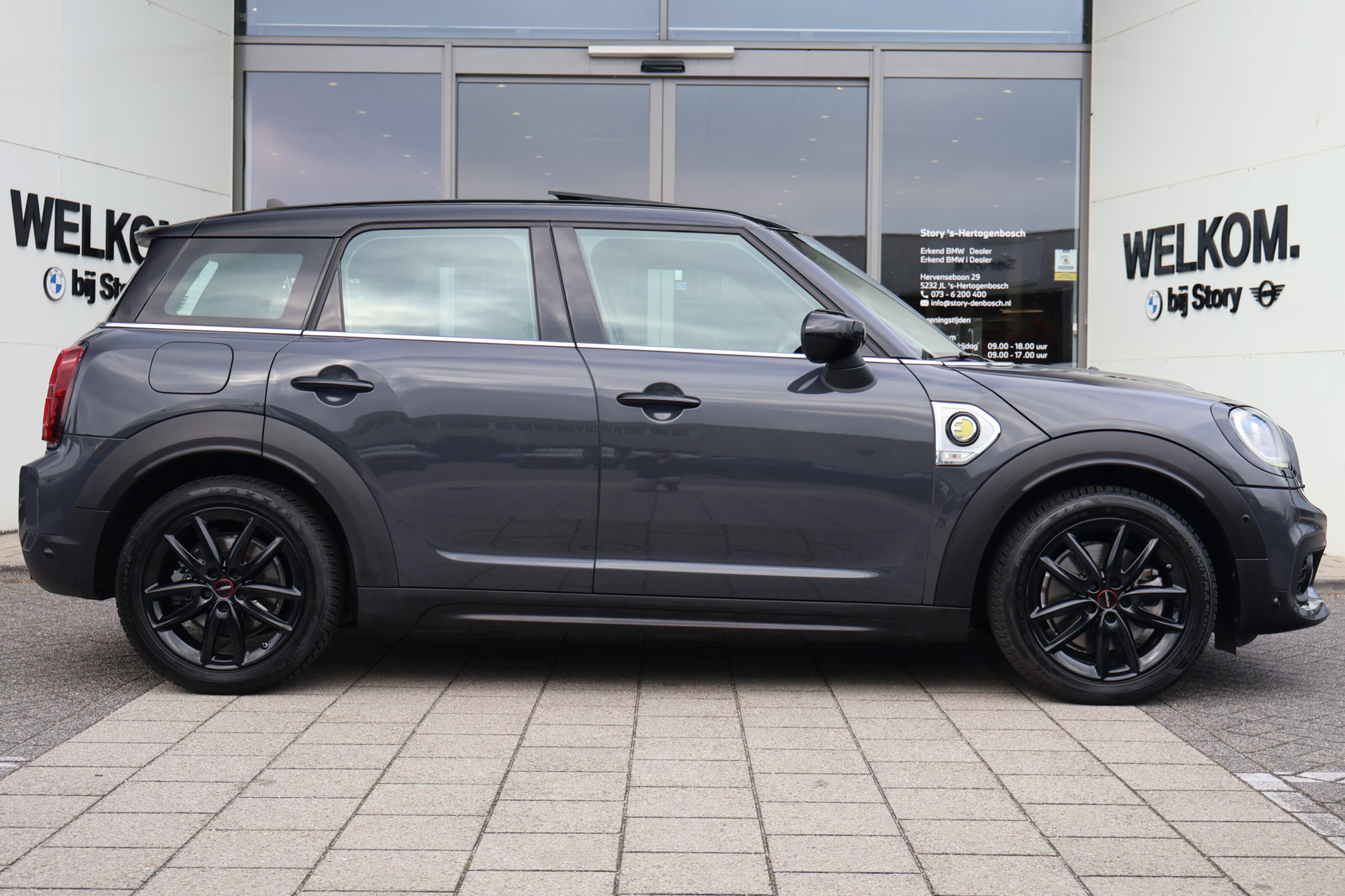 MINI Countryman 8
