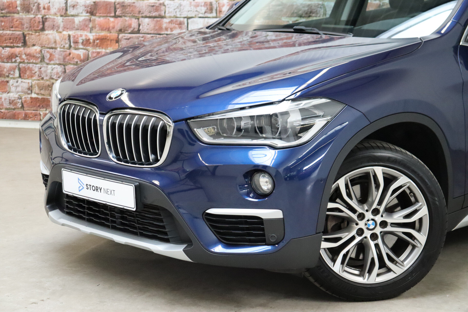BMW X1 xDrive20i High Executive xLine Automaat - Afbeelding 2