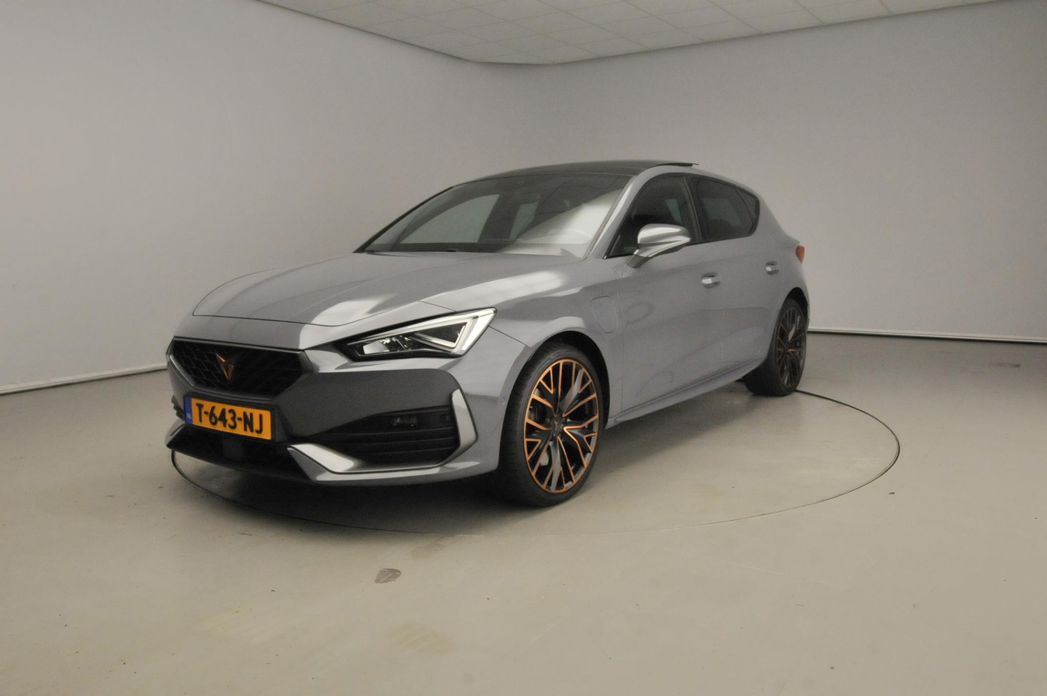 Cupra León
