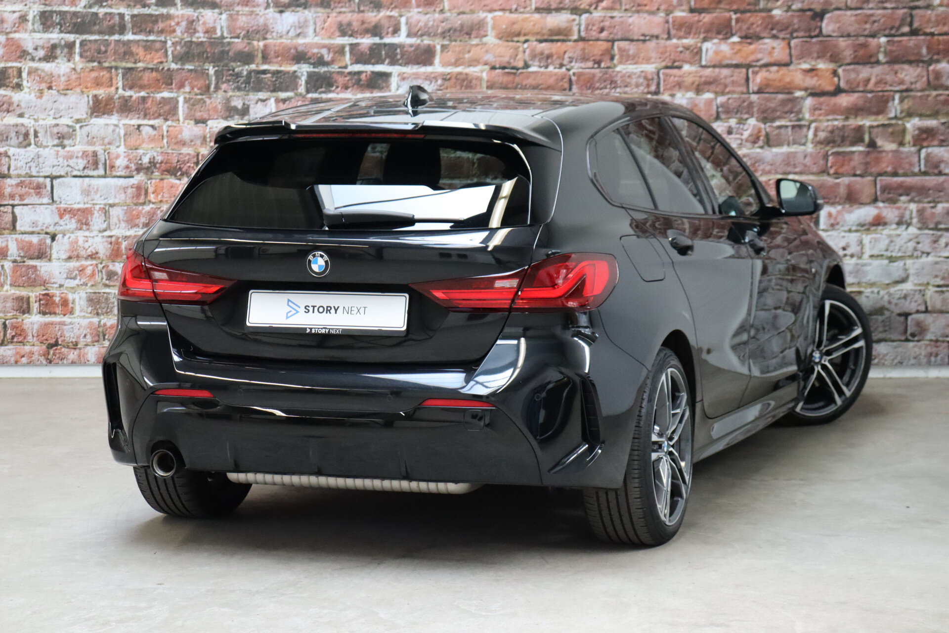 BMW 1 Serie 118i Executive M Sport Pakket Automaat - Afbeelding 4