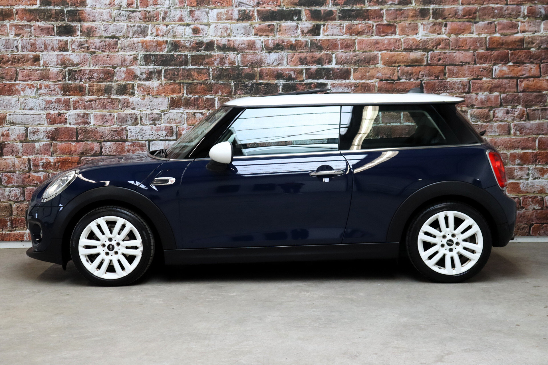 MINI Cooper Hatchback Serious Business 3 deurs - Afbeelding 3