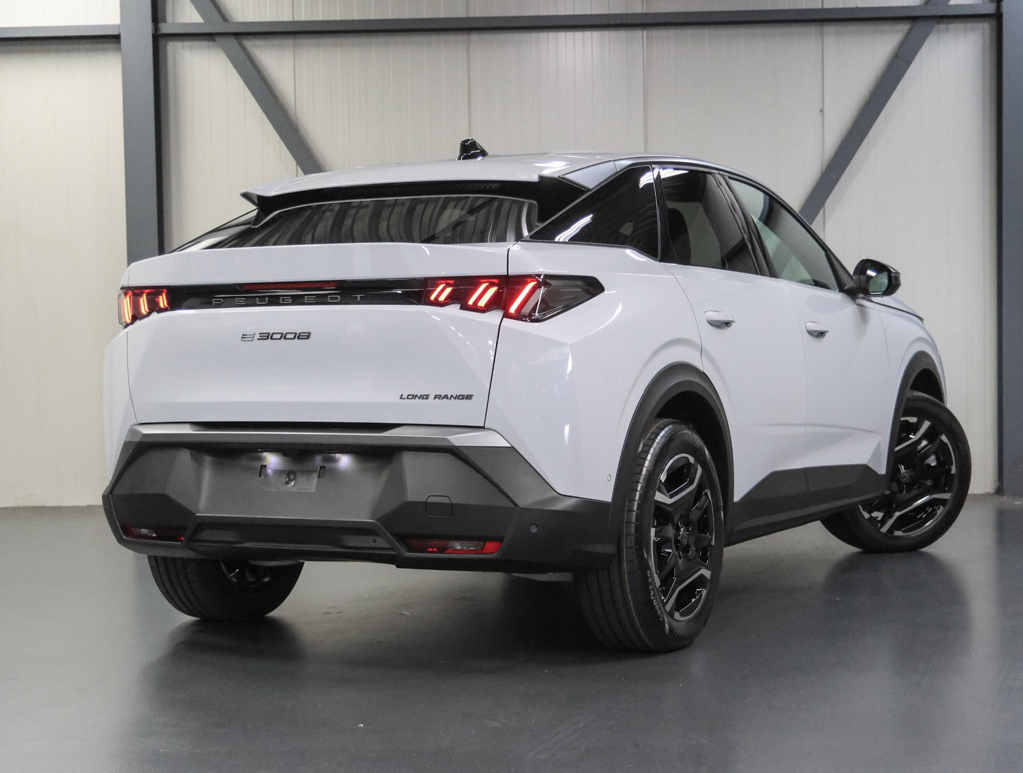 Peugeot e-3008 Allure Long Range 230 97 kWh - Afbeelding 3