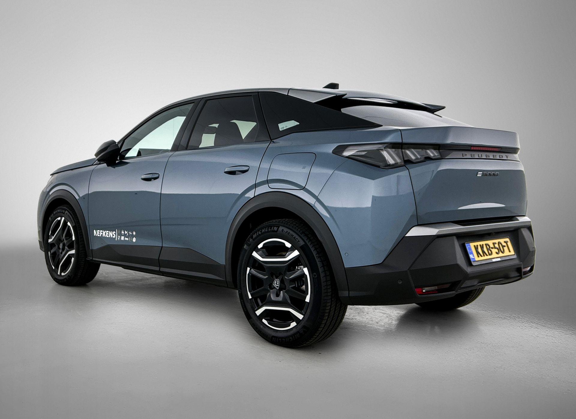 Peugeot e-3008