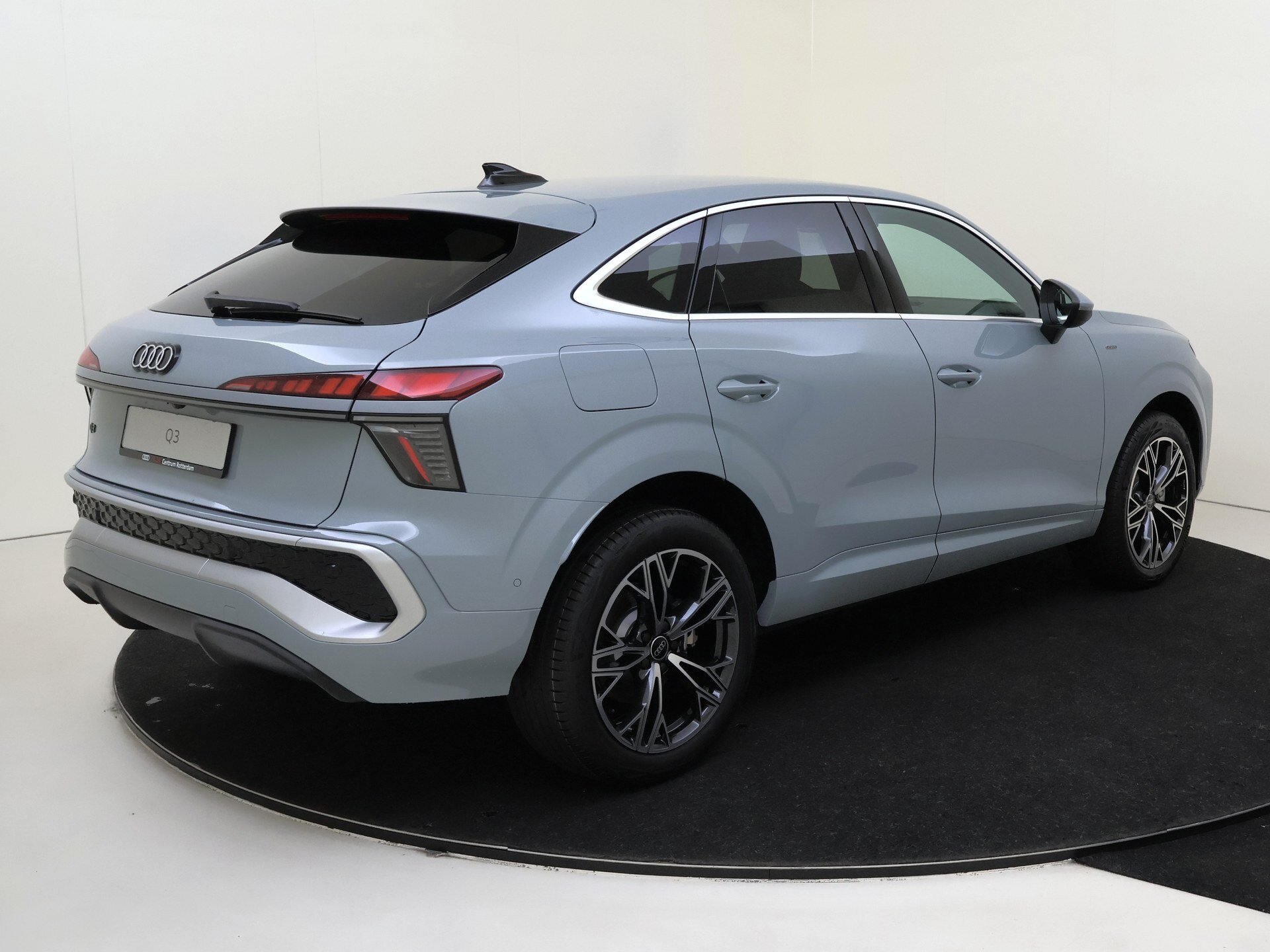 Audi Q3 Sportback e-hybrid S tronic 6 272pk - Afbeelding 2