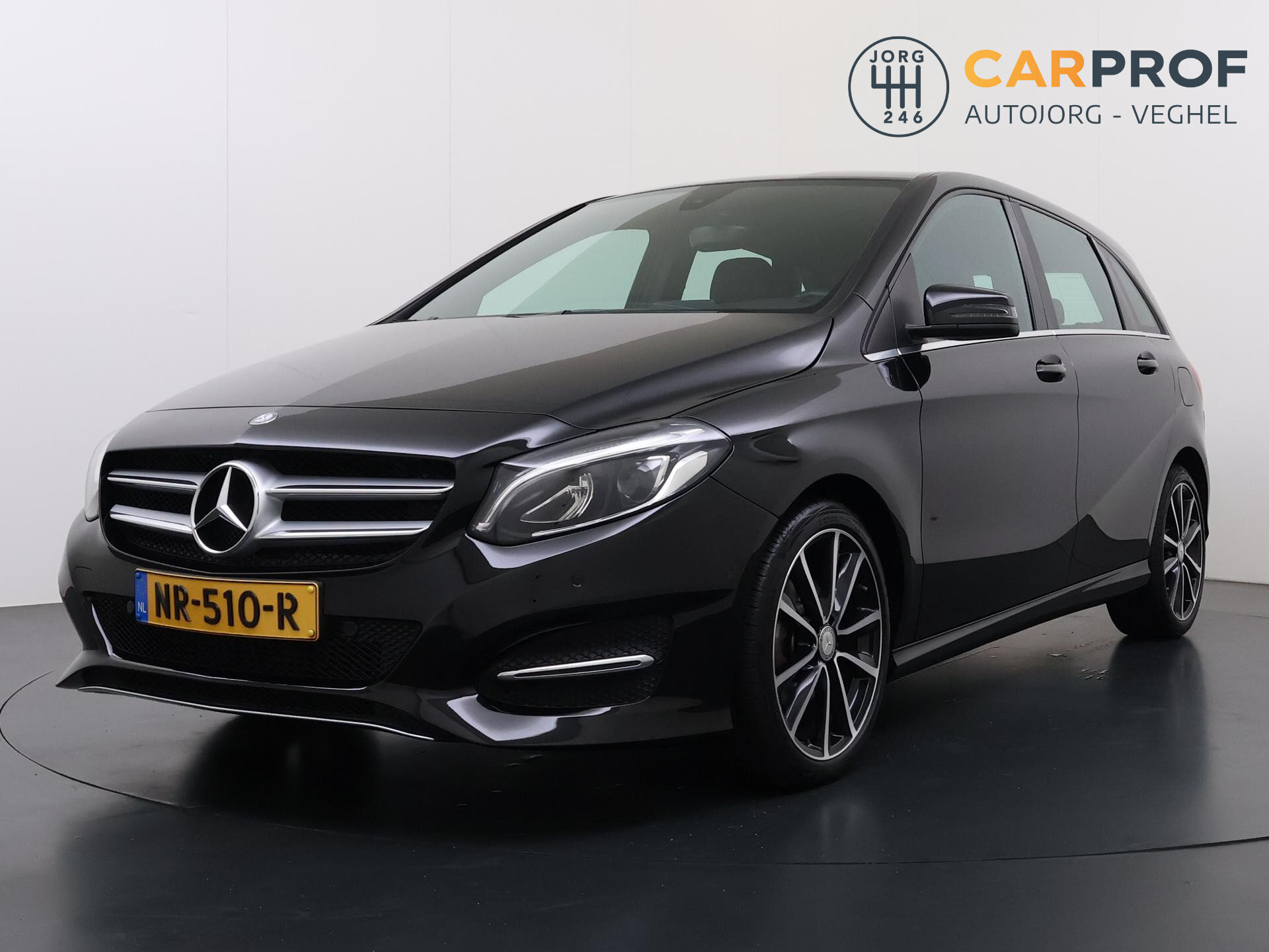 Mercedes-Benz B-klasse 180 Ambition Urban | Navigatie | NL Auto | Led verlichting | — foto 1