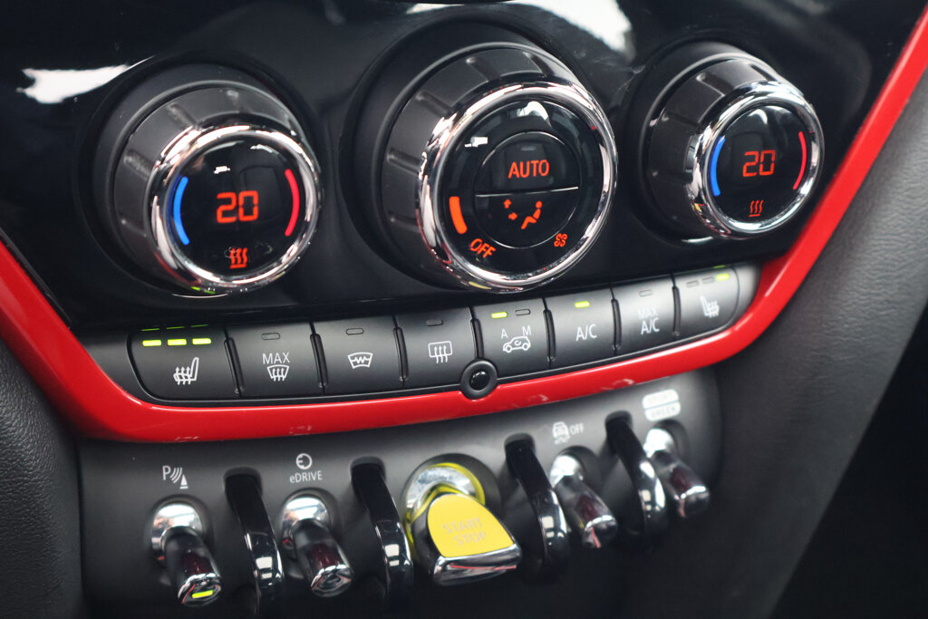 MINI Countryman 16