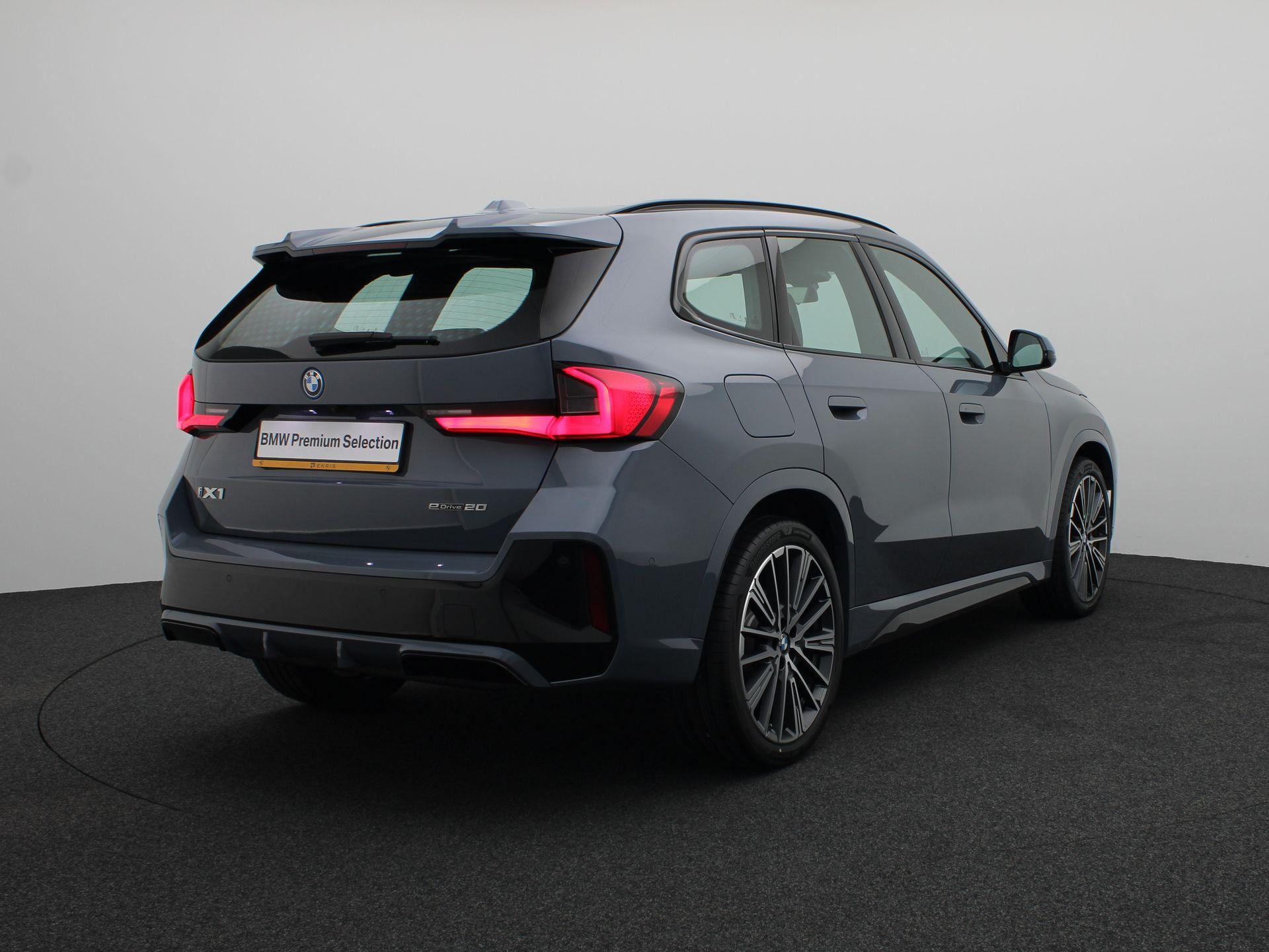 BMW iX1 eDrive20 - Afbeelding 2