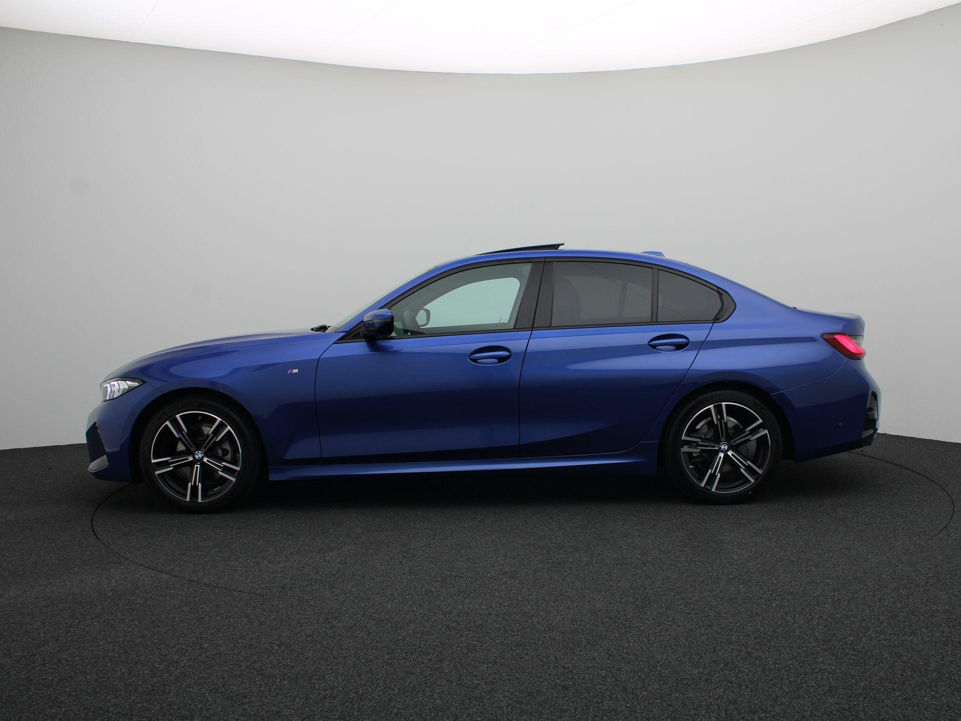BMW 3 Serie Sedan 320i - Afbeelding 4