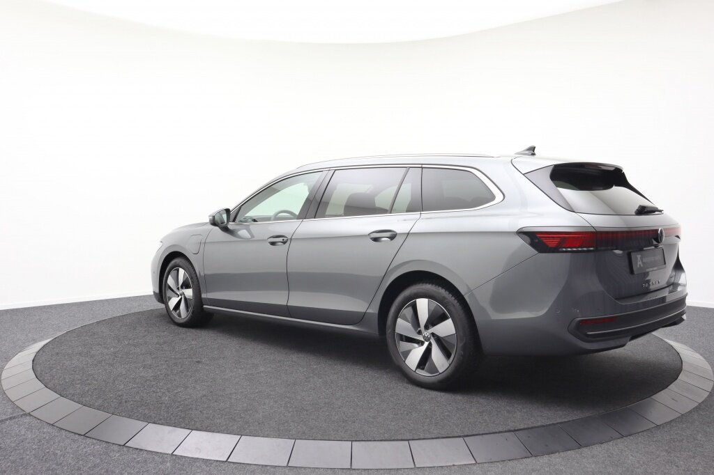 Volkswagen Passat Variant 1.5 TSI Plug-In Business | Adaptive cruise | Elekt. Trekhaak - Afbeelding 5