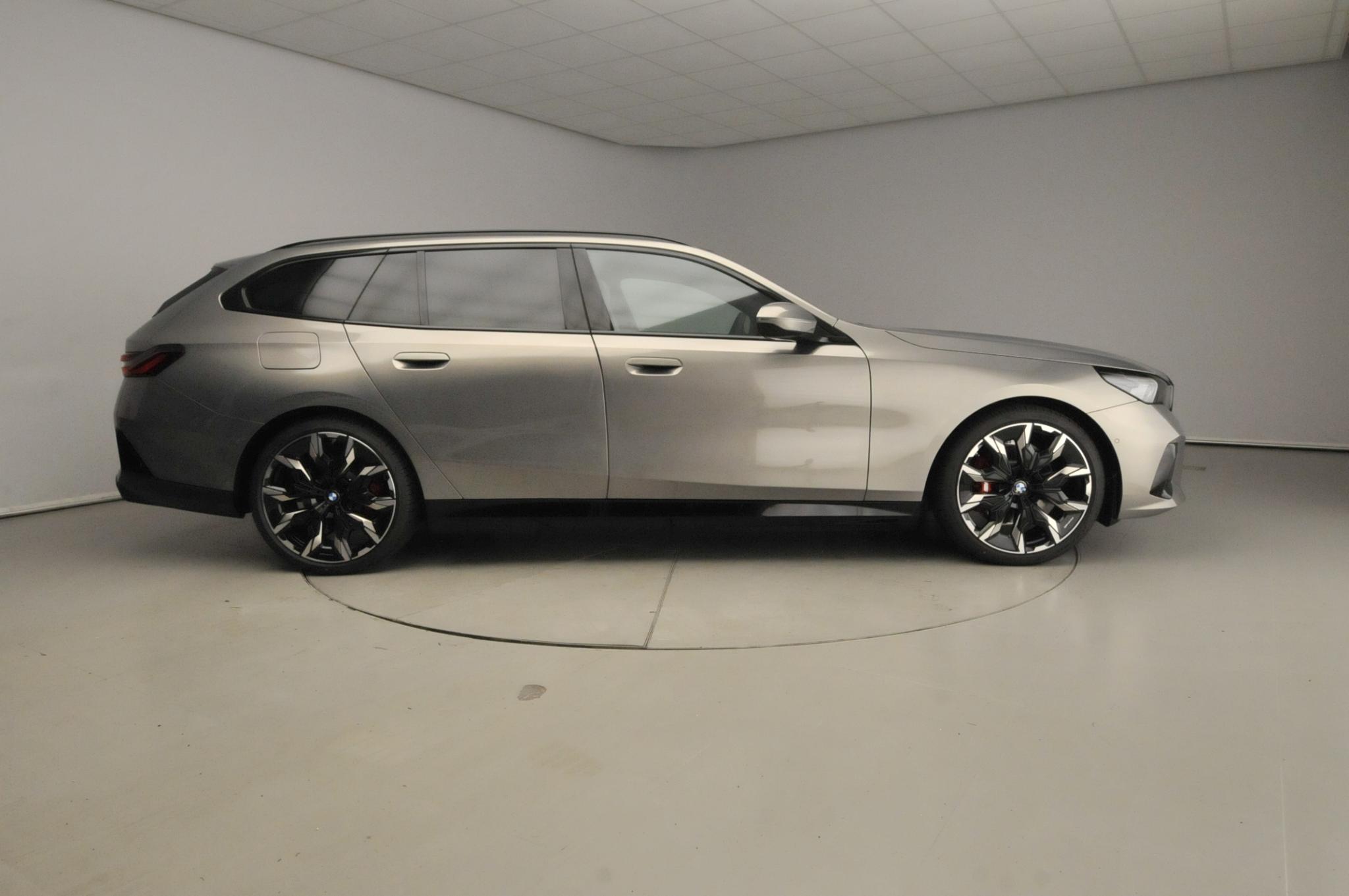 BMW 5-serie Touring 530e M Sport Pro Edition - Afbeelding 4