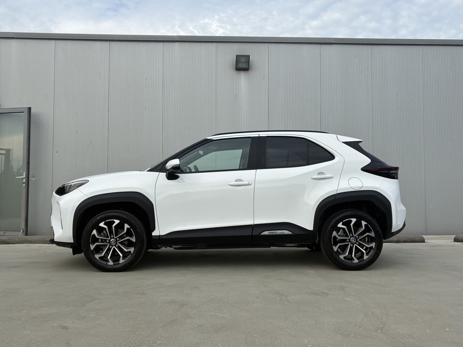 Toyota Yaris Cross 1.5 Hybrid 115 Dynamic Limited - Afbeelding 2