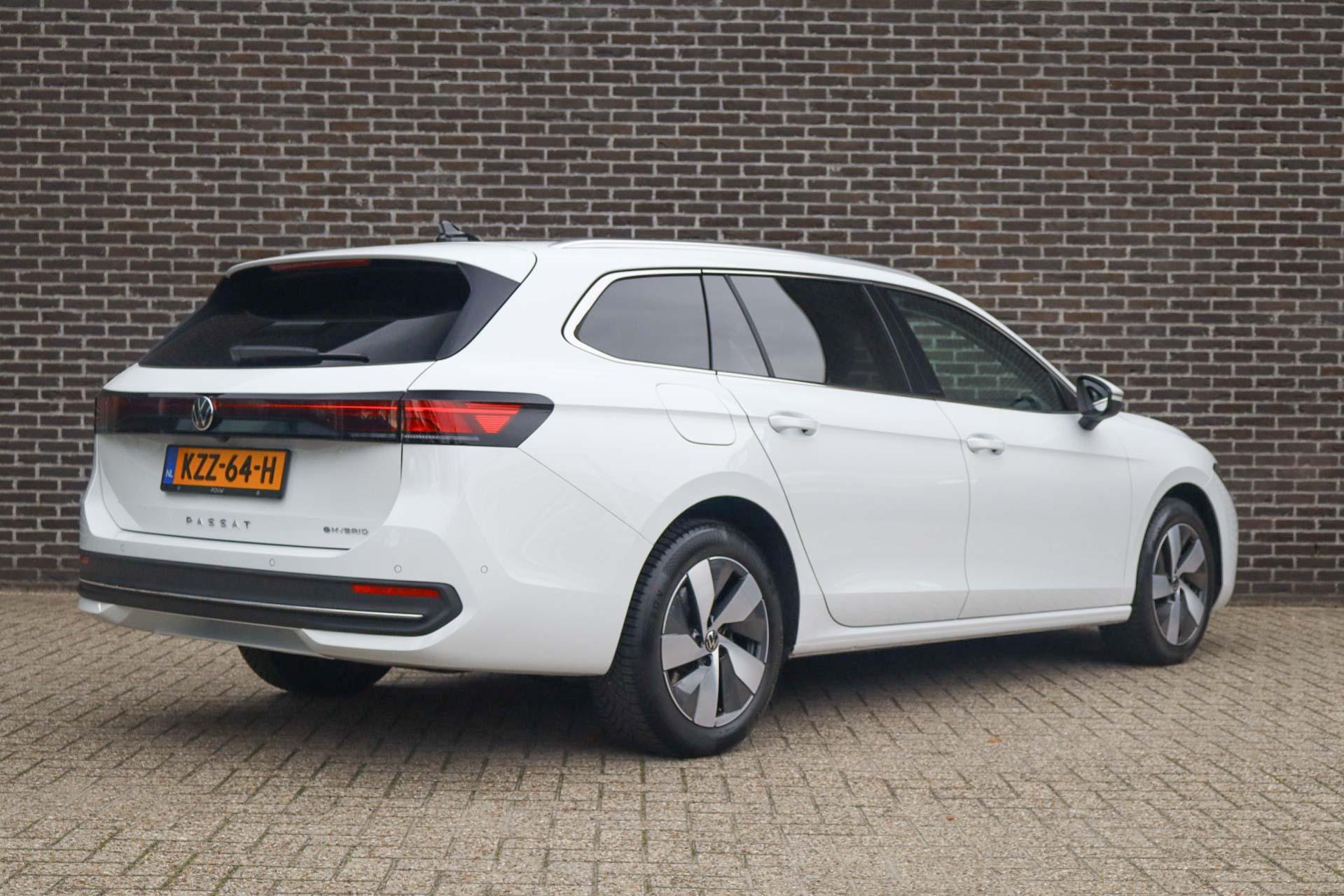 Volkswagen Passat Variant 1.5 eHybrid 204pk Business