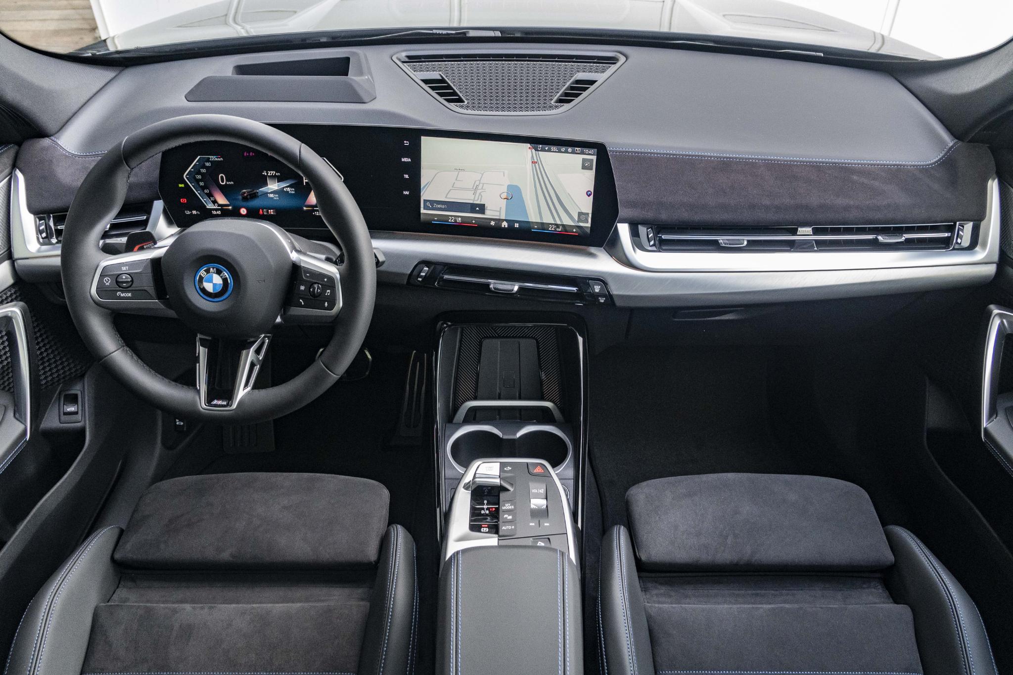 BMW iX1 xDrive30 67 kWh M Sport Edition - Afbeelding 3