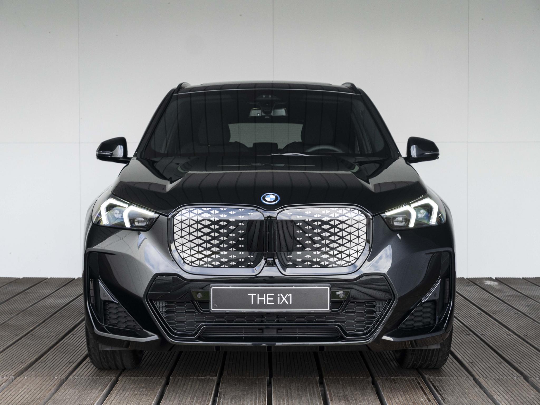 BMW iX1 xDrive30 67 kWh M Sport Edition - Afbeelding 5