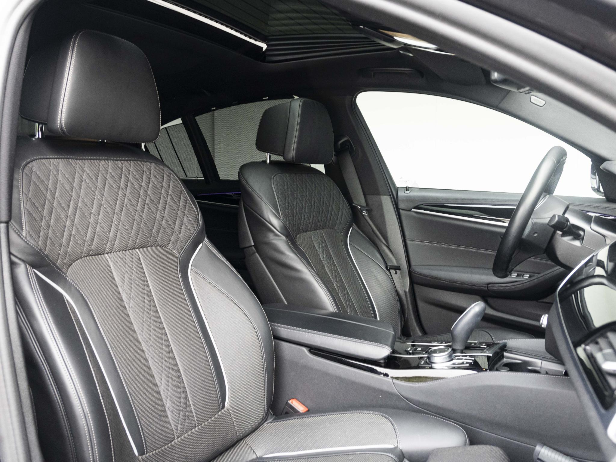 BMW 5 Serie 520e Sedan - Afbeelding 4