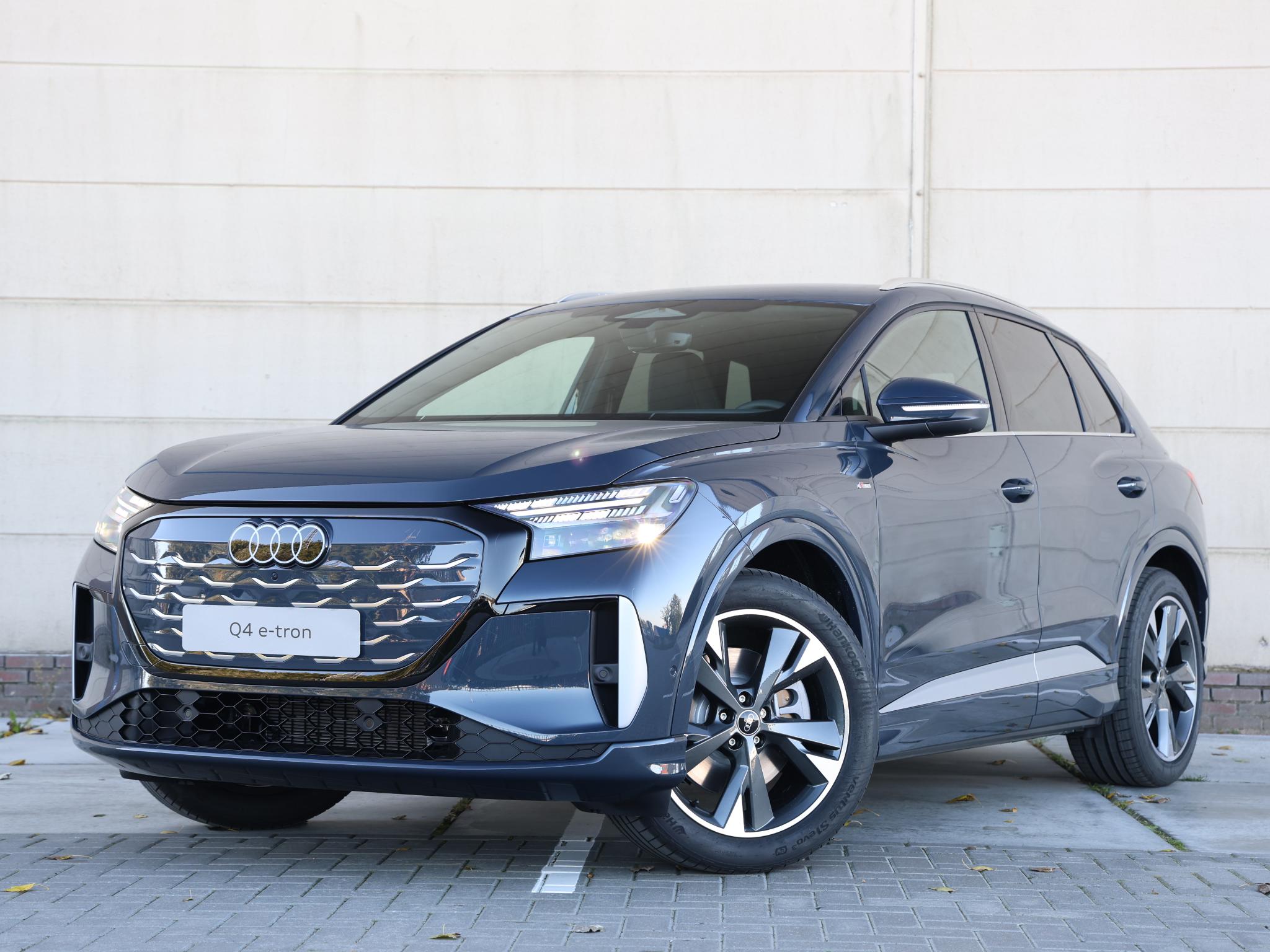 Audi Q4 e-tron S edition 82 kWh 286 PK