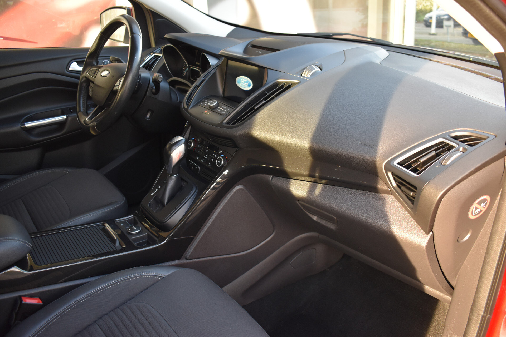 Ford Kuga 1.5 AWD Automaat - Afbeelding 4