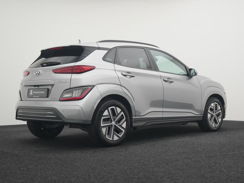 Hyundai Kona EV Comfort 39 kWh | Cruise Control | Navigatie | Camera | Stoelverwarming | - Afbeelding 2