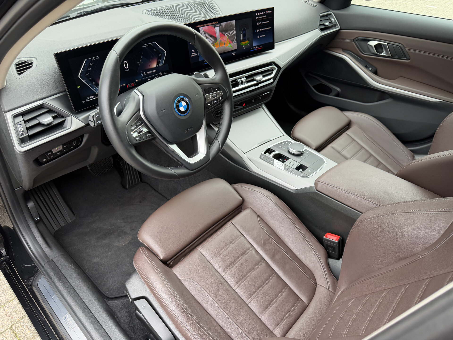 BMW 3 Serie 320e PHEV - Afbeelding 2