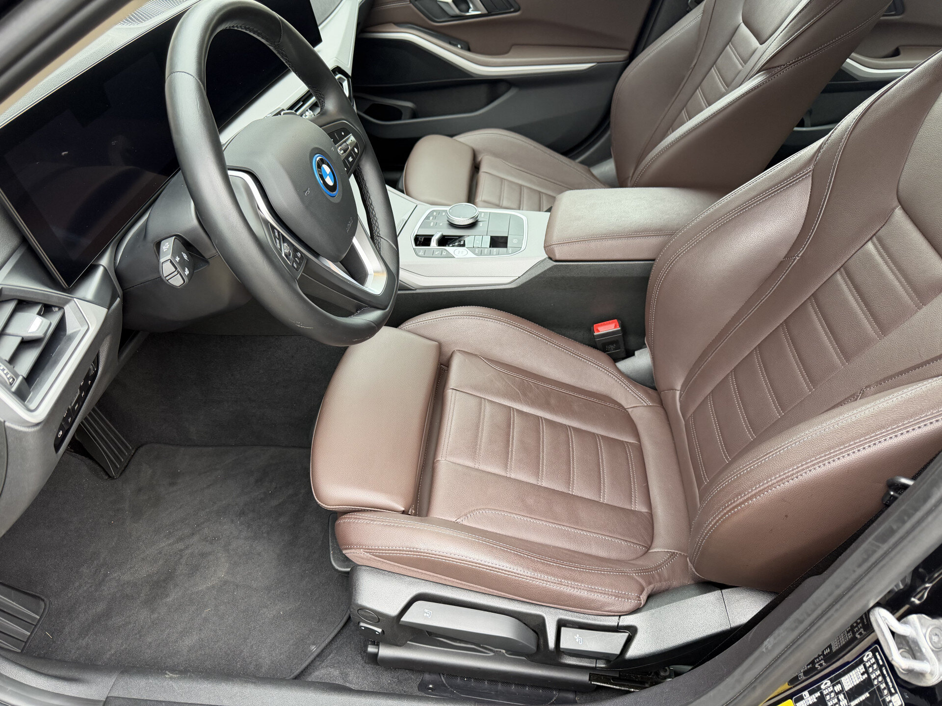 BMW 3 Serie 320e PHEV - Afbeelding 4