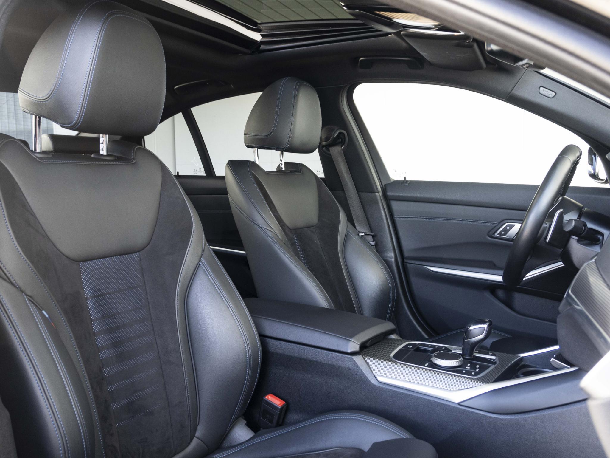 BMW 3 Serie 318i Sedan - Afbeelding 4