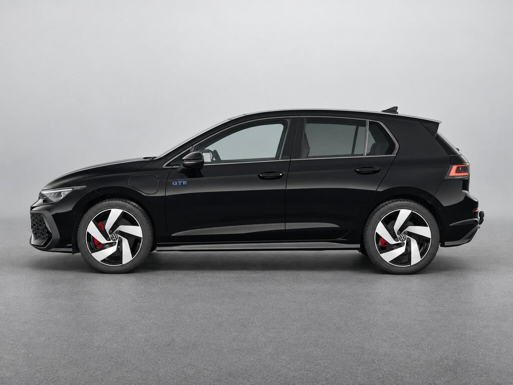 Volkswagen Golf 1.5 eHybrid GTE 272PK DSG Black style, Pano-Schuifdak, Leder, Trekhaak, Head-Up Display, Adaptief onderstel, Stoelventilatie voor, Matrix-LED Verlichting, Keyless, 18” LM Velgen - Obraz 2