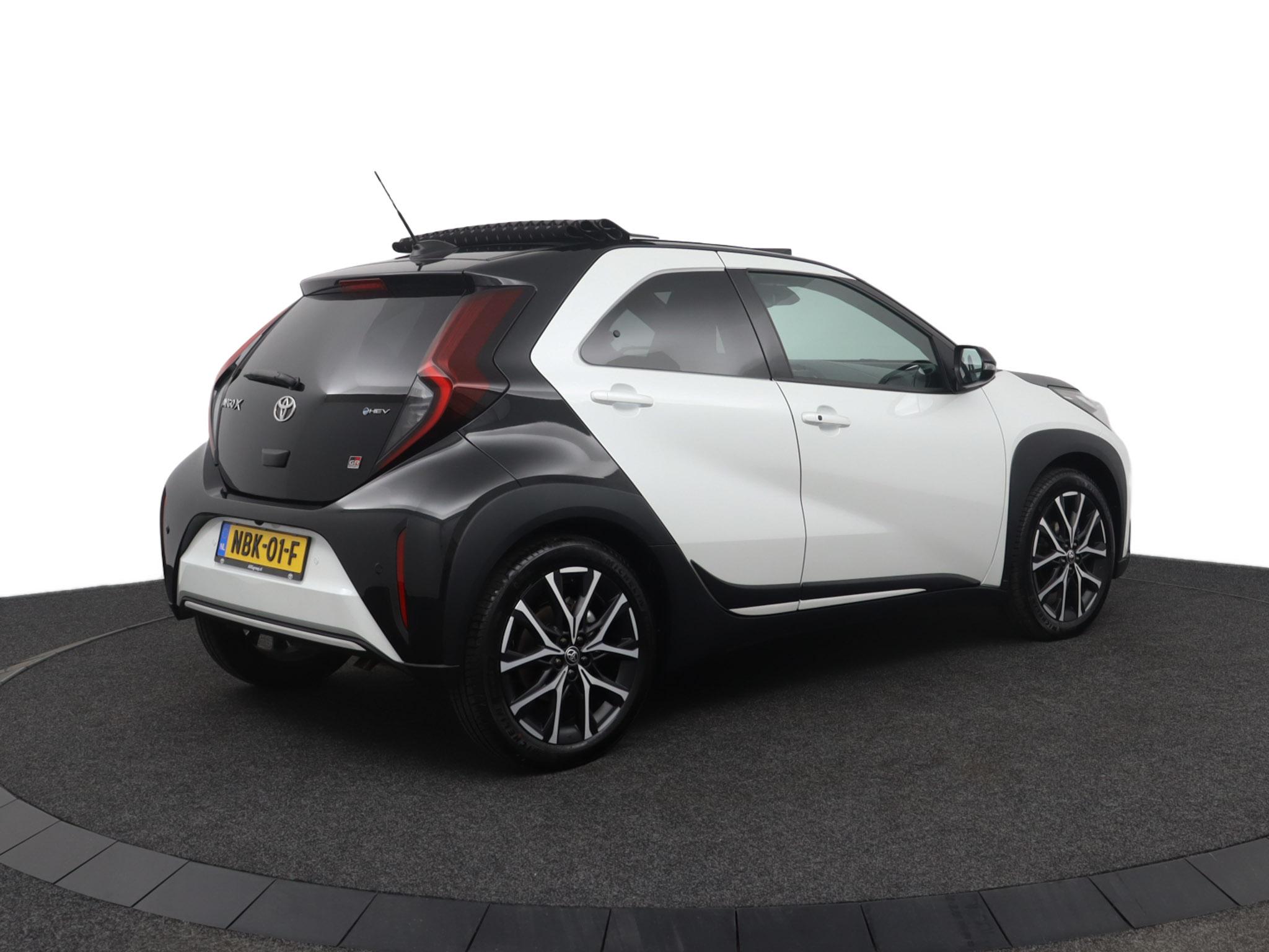 Toyota Aygo X Hybrid 115 GR Sport - Afbeelding 2