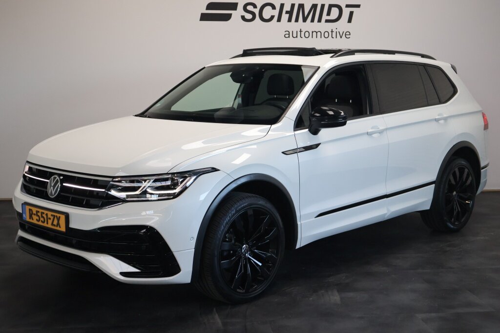 Volkswagen Tiguan Allspace 1.5 TSI R-Line 7p. DSG | Panoramadak | Trekhaak | H&K | Matrix