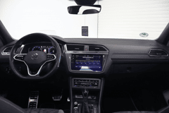 Volkswagen Tiguan Allspace 1.5 TSI R-Line 7p. DSG | Panoramadak | Trekhaak | H&K | Matrix - Afbeelding 2