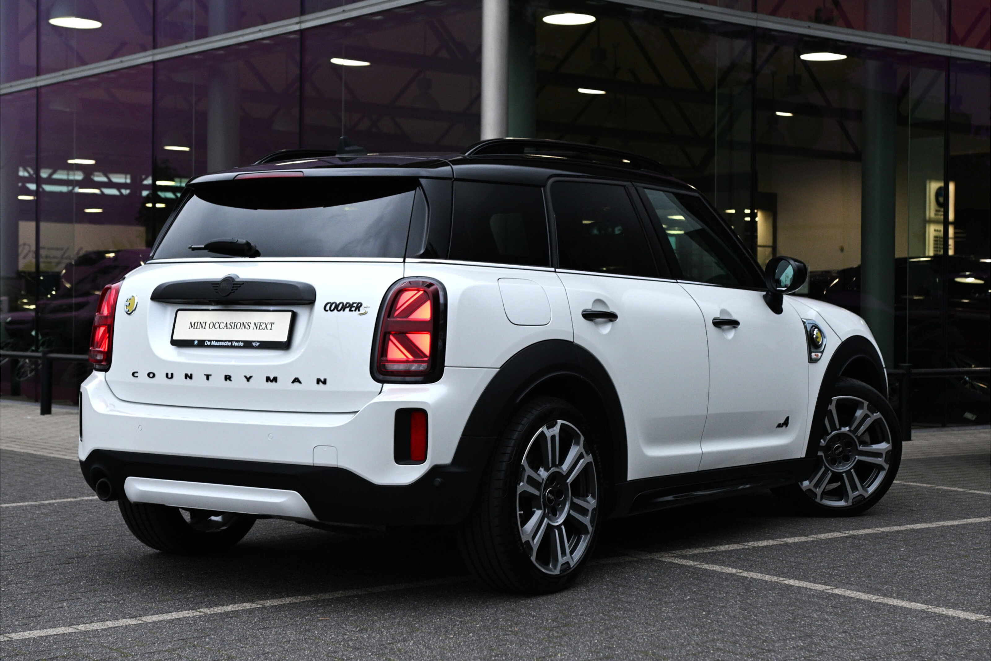 MINI Countryman Cooper S E ALL4 Automaat