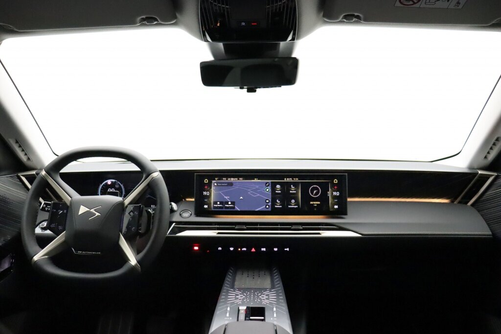 DS DS 7 Automobiles N°7 E-Tense Etoile 74kWh | Stoelverwarming | Adaptieve cruise - Afbeelding 3