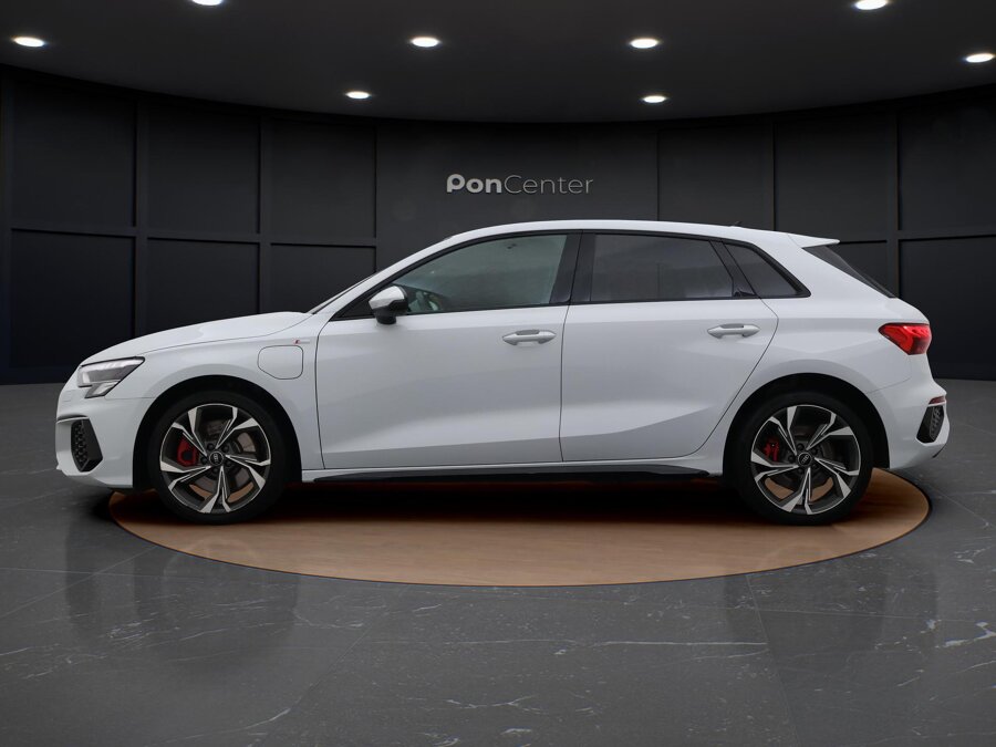 Audi A3 Sportback 45 TFSI e S edition Competition