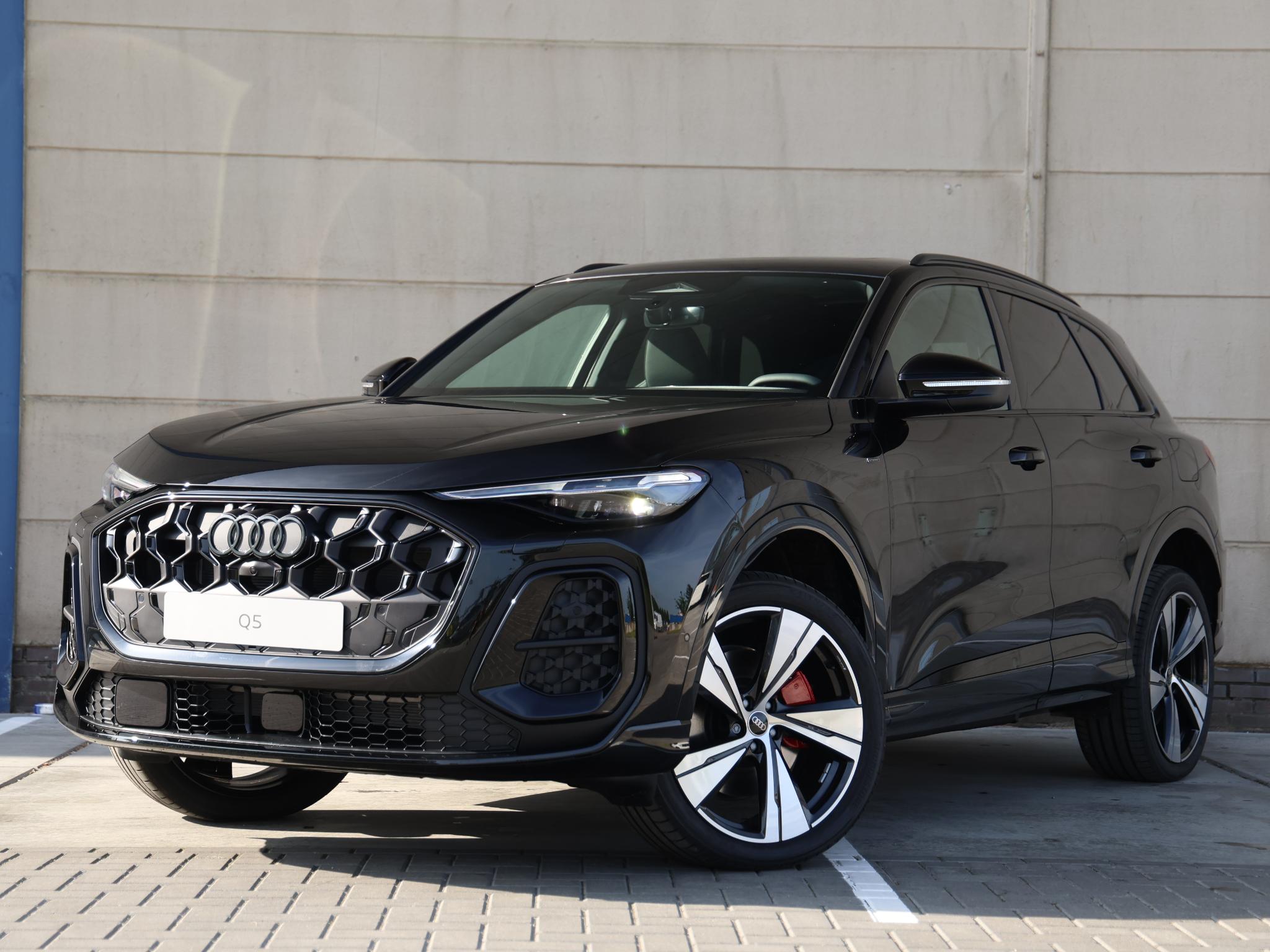 Audi Q5 S edition Competition e-hybrid 367PK