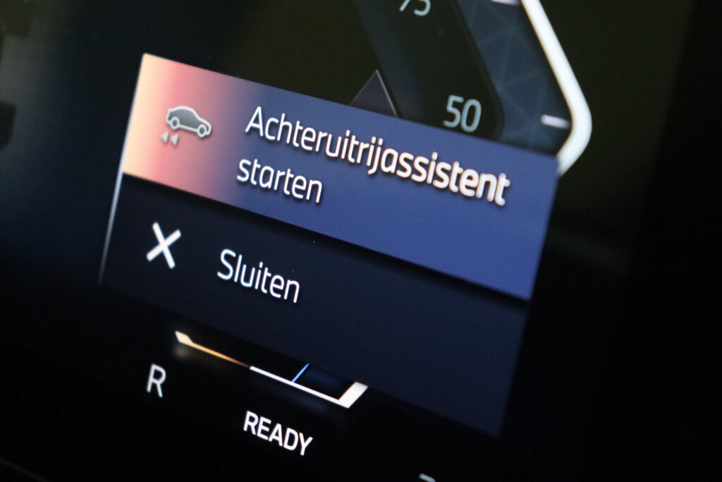 BMW iX1 59
