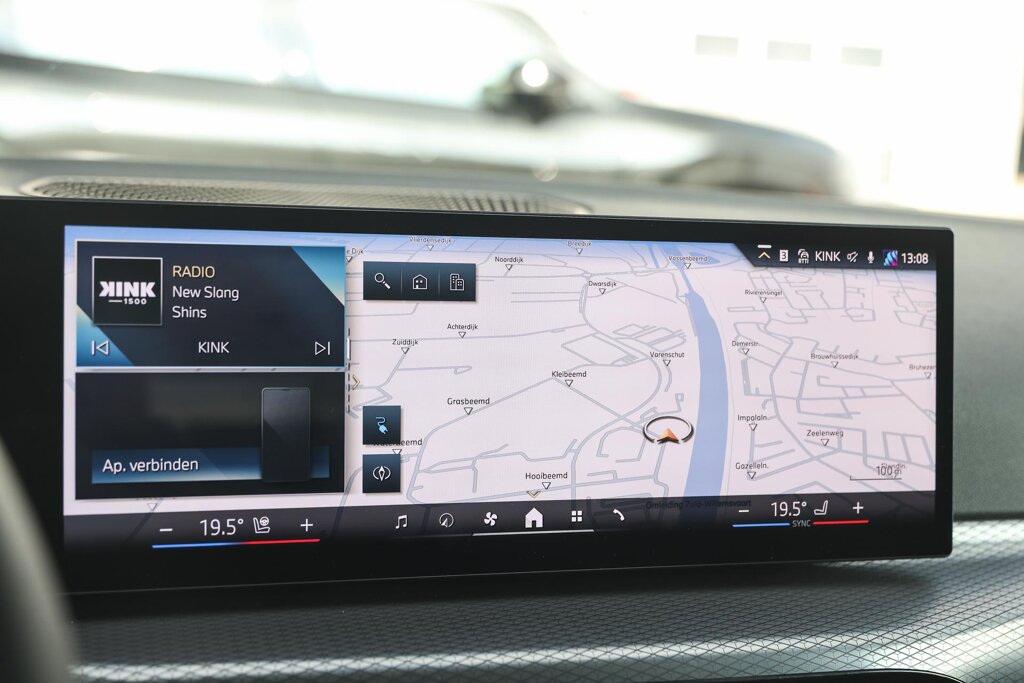 BMW i4 19