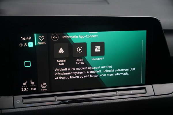 Apple Carplay/Android Auto Apple Carplay/Android Auto