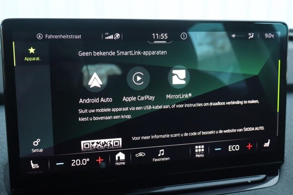 Apple Carplay/Android Auto Apple Carplay/Android Auto