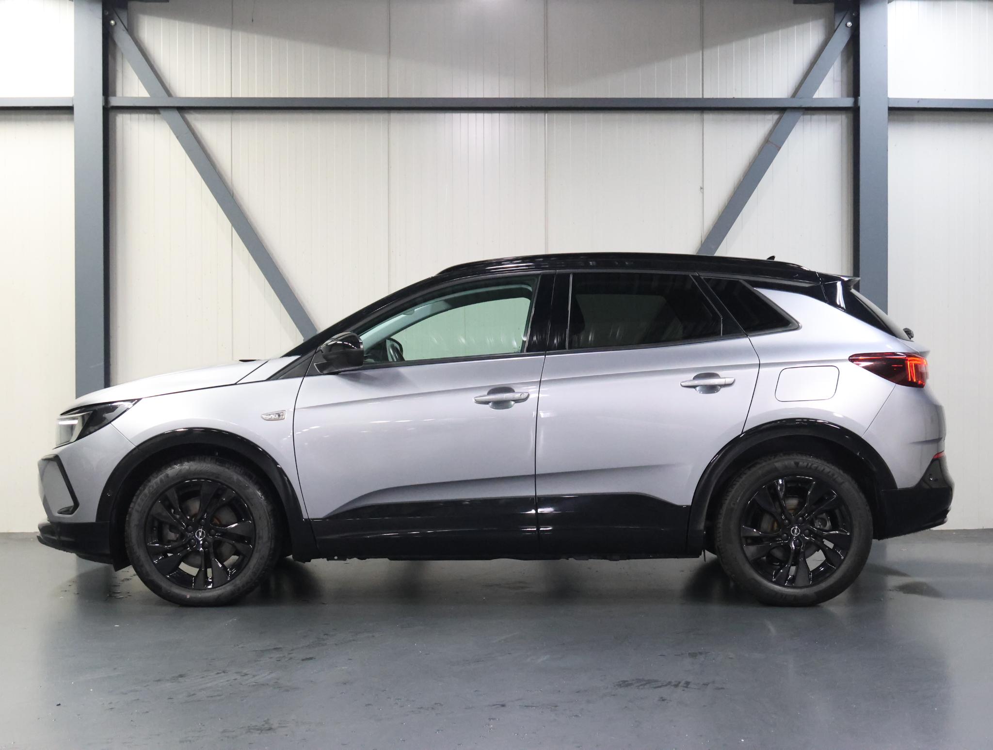 Opel Grandland SUV Business Elegance 225PK Plug-In Hybrid - Afbeelding 2