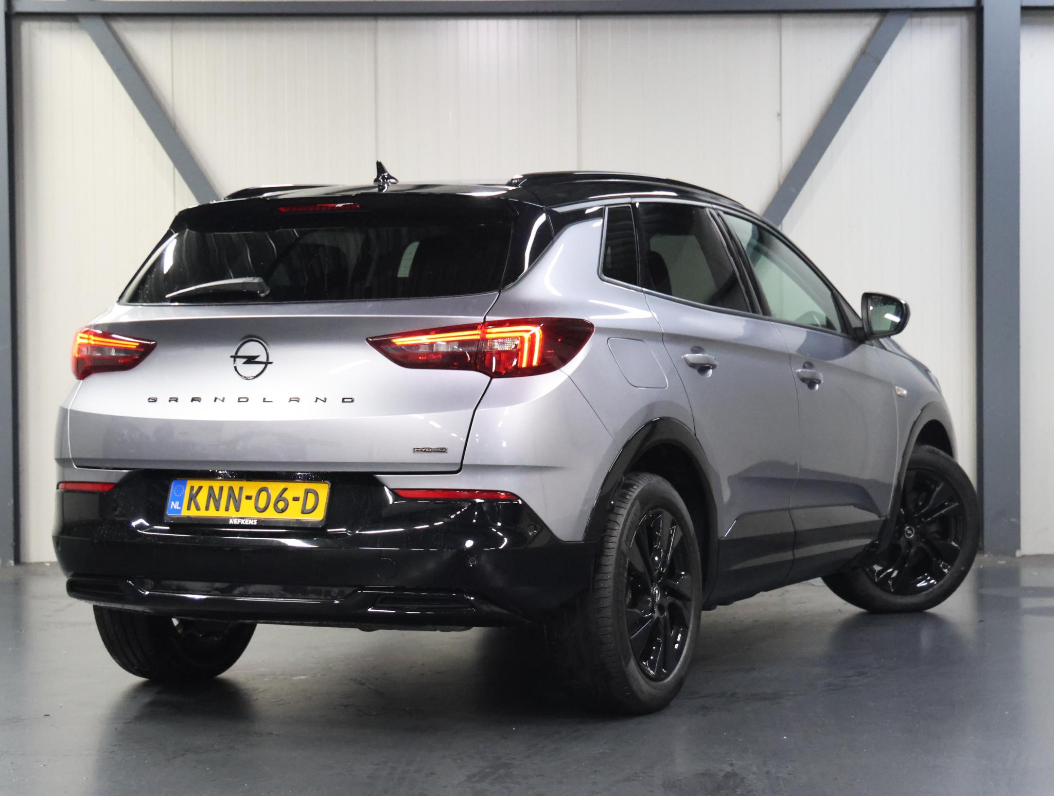Opel Grandland SUV Business Elegance 225PK Plug-In Hybrid - Afbeelding 3