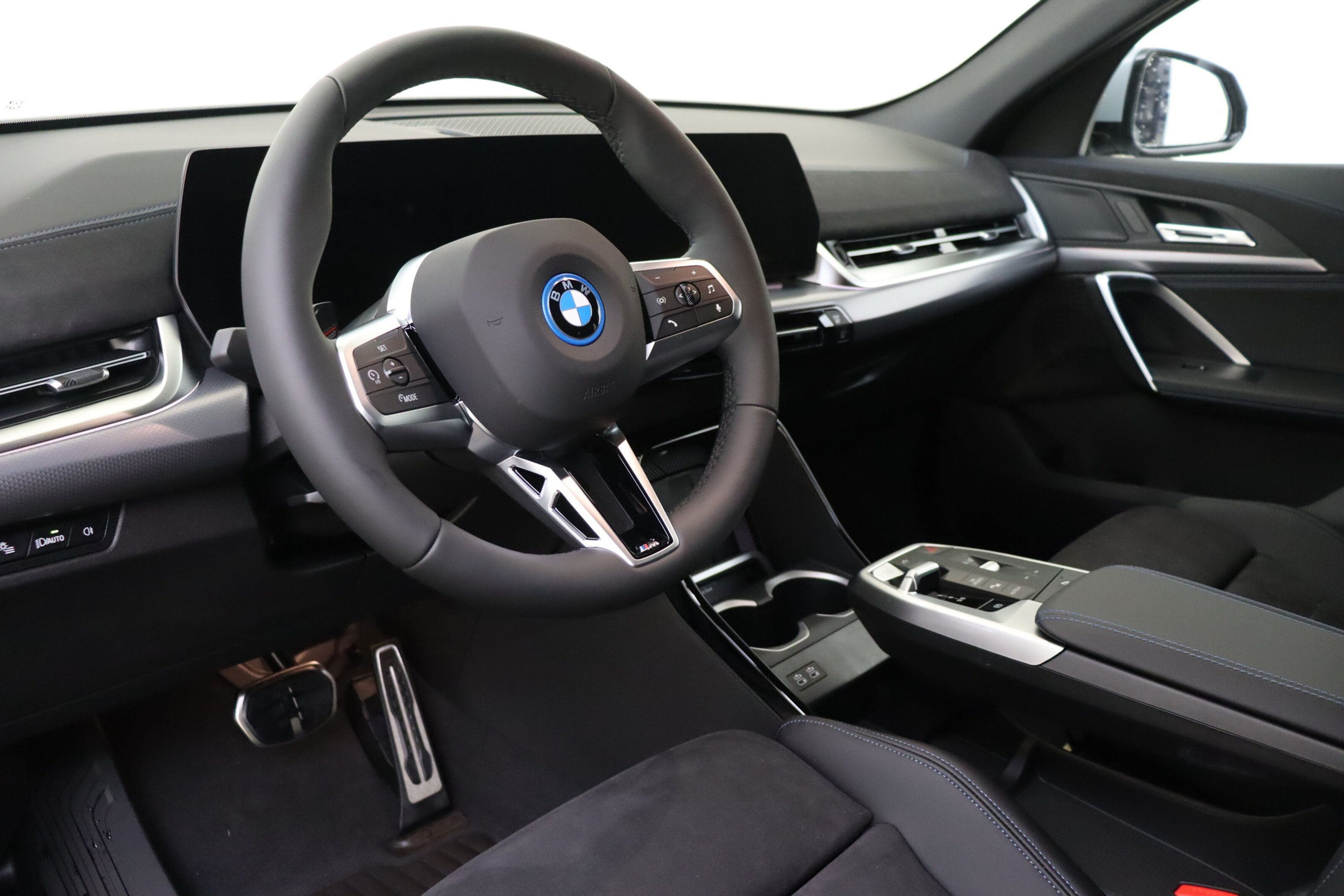BMW iX2 xDrive30 M Sport