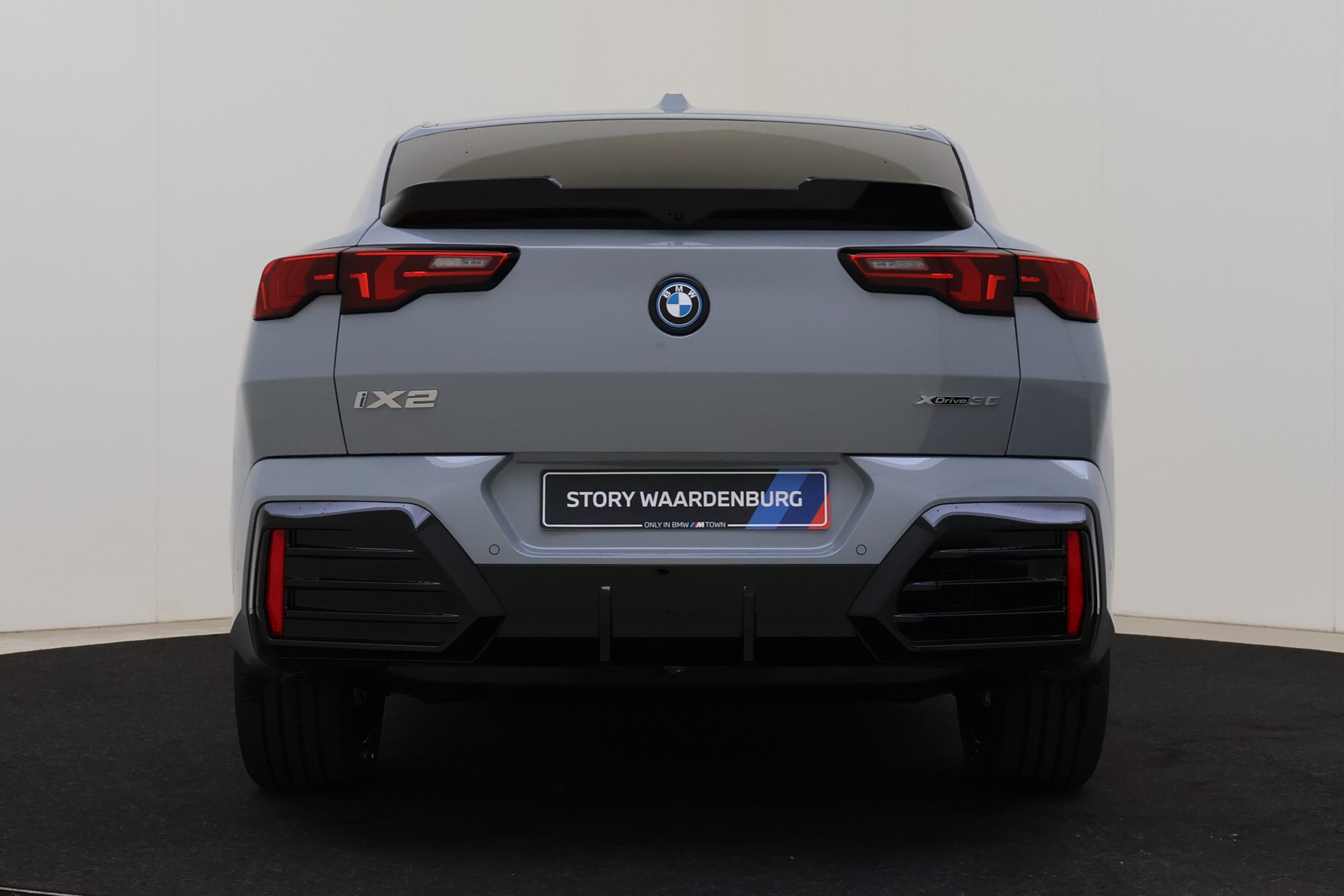 BMW iX2 xDrive30 M Sport